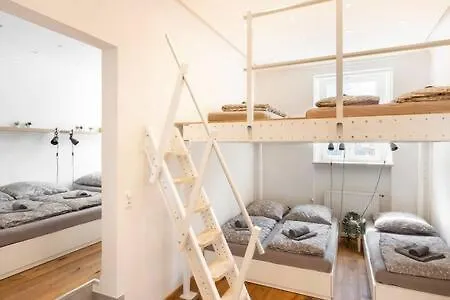 Oktoberfest Oasis For Up To 12 Apartment Munich